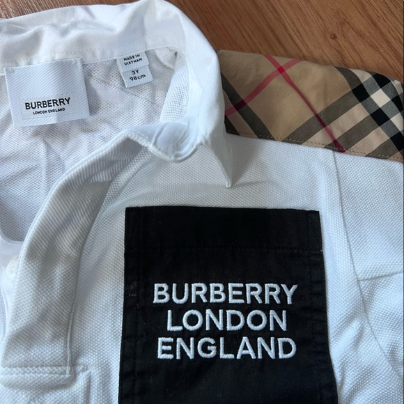 Authentic toddler Burberry shirt - Picture 4 of 4